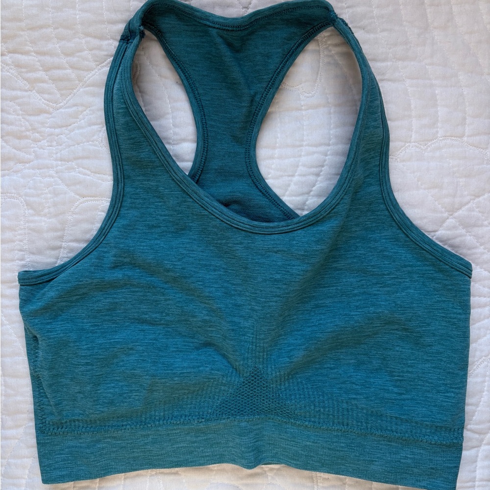 Alphalete Amplify Sports Bra